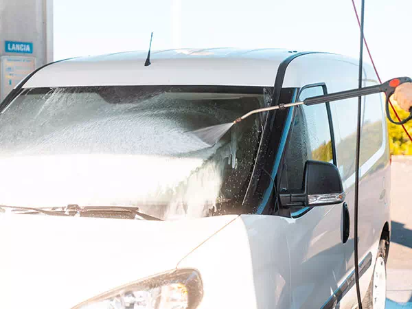 Box-per-autolavaggio-self-service-Poggio-Renatico